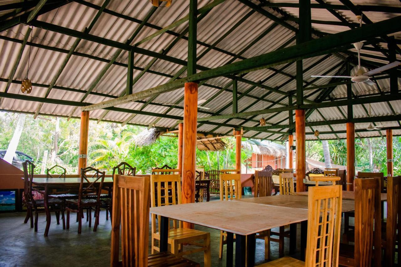 Sarada Beach Resort Tissamaharama Bagian luar foto