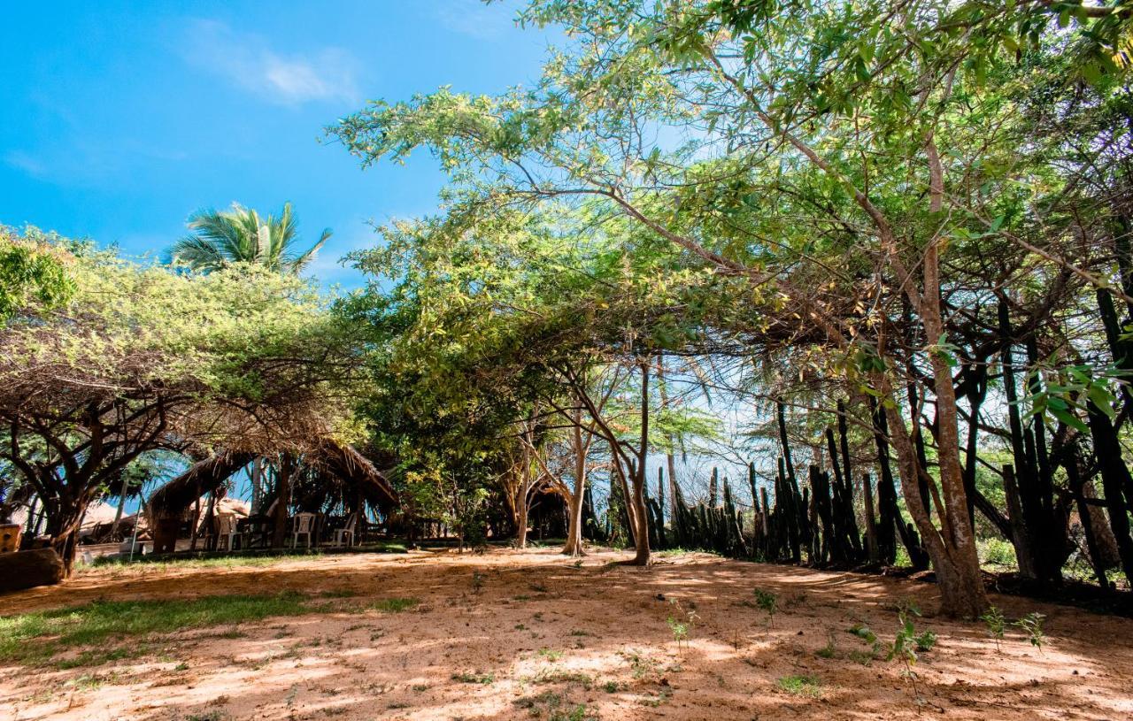 Sarada Beach Resort Tissamaharama Bagian luar foto